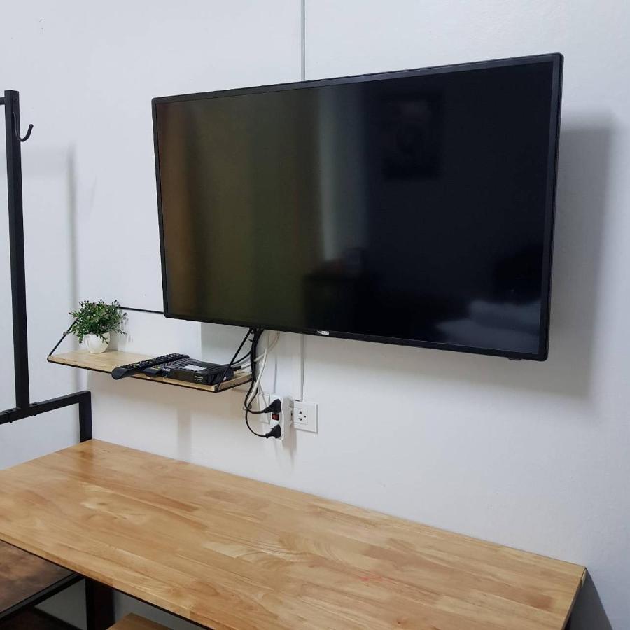 Oblique Apartment - ออฟบลิค อพาร์ทเมนท์ Nonthaburi Esterno foto