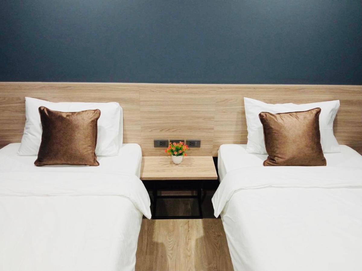 Oblique Apartment - ออฟบลิค อพาร์ทเมนท์ Nonthaburi Esterno foto